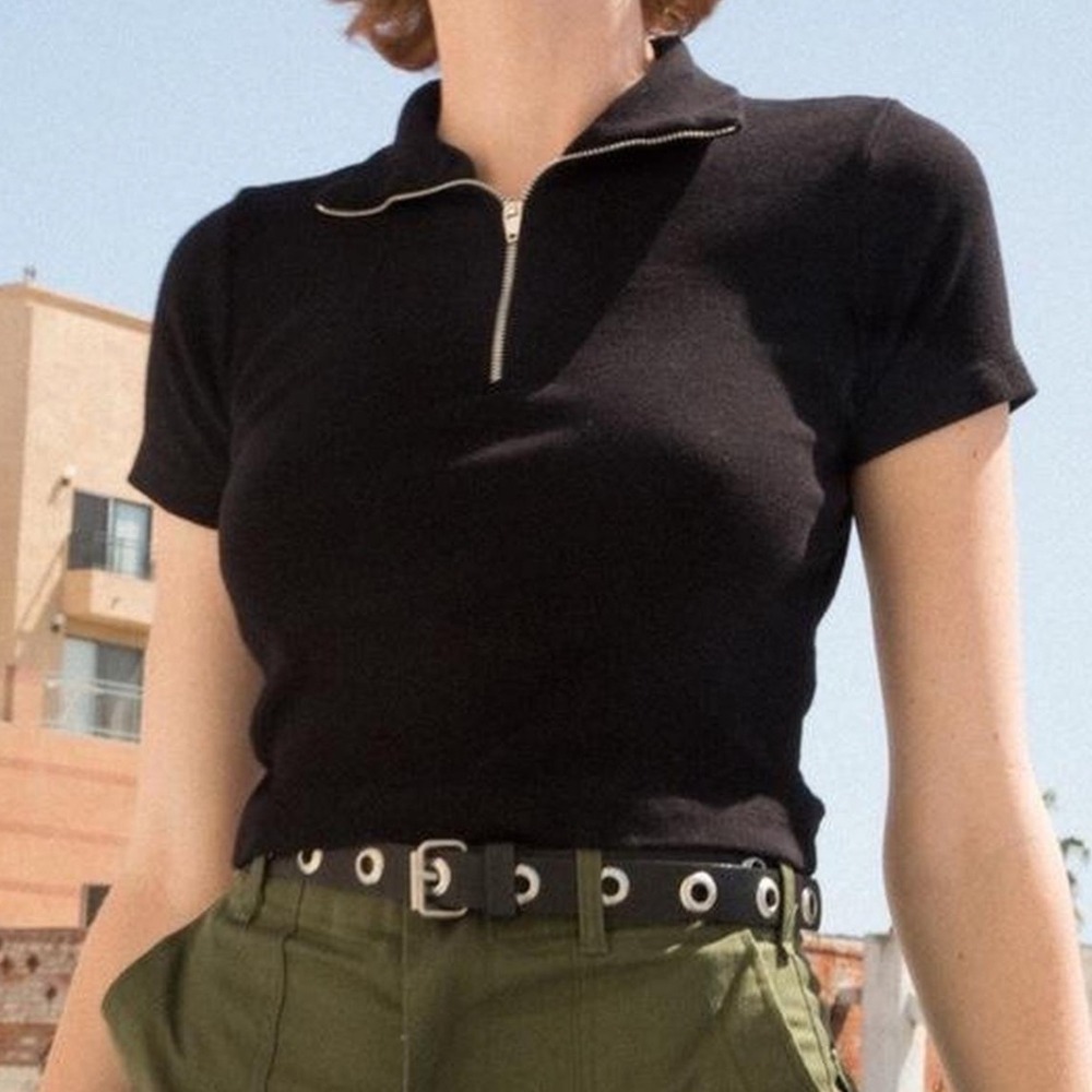 Brandy Melville Black Quarter Zip Crop Top Size 2 Short Sleeve Made Italy Y2K